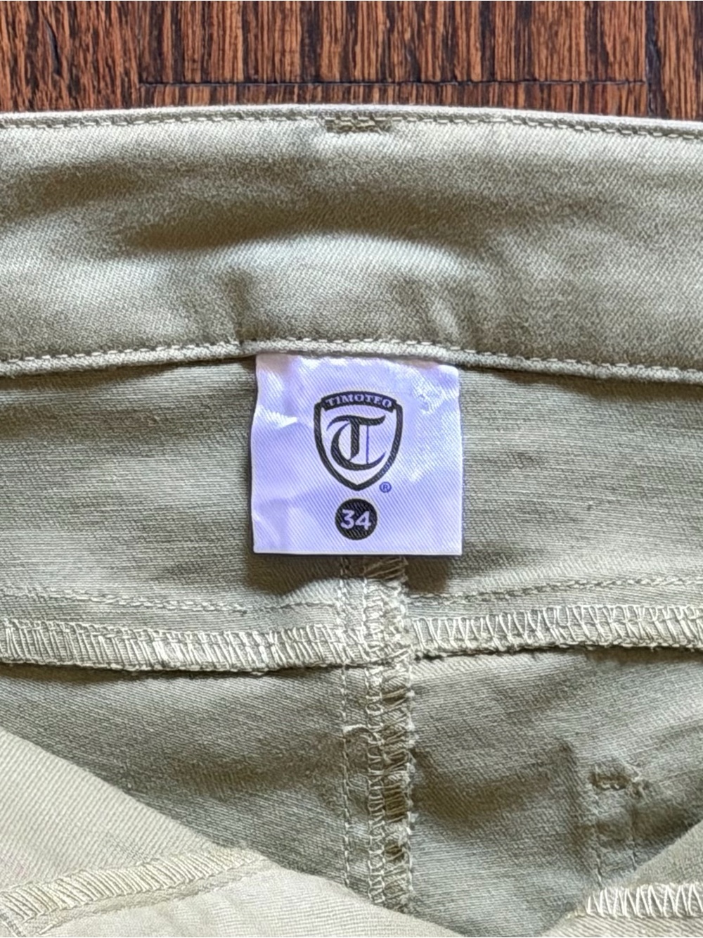 Timoteo Men’s Sage Green Stretch Shorts - Picture 4 of 4